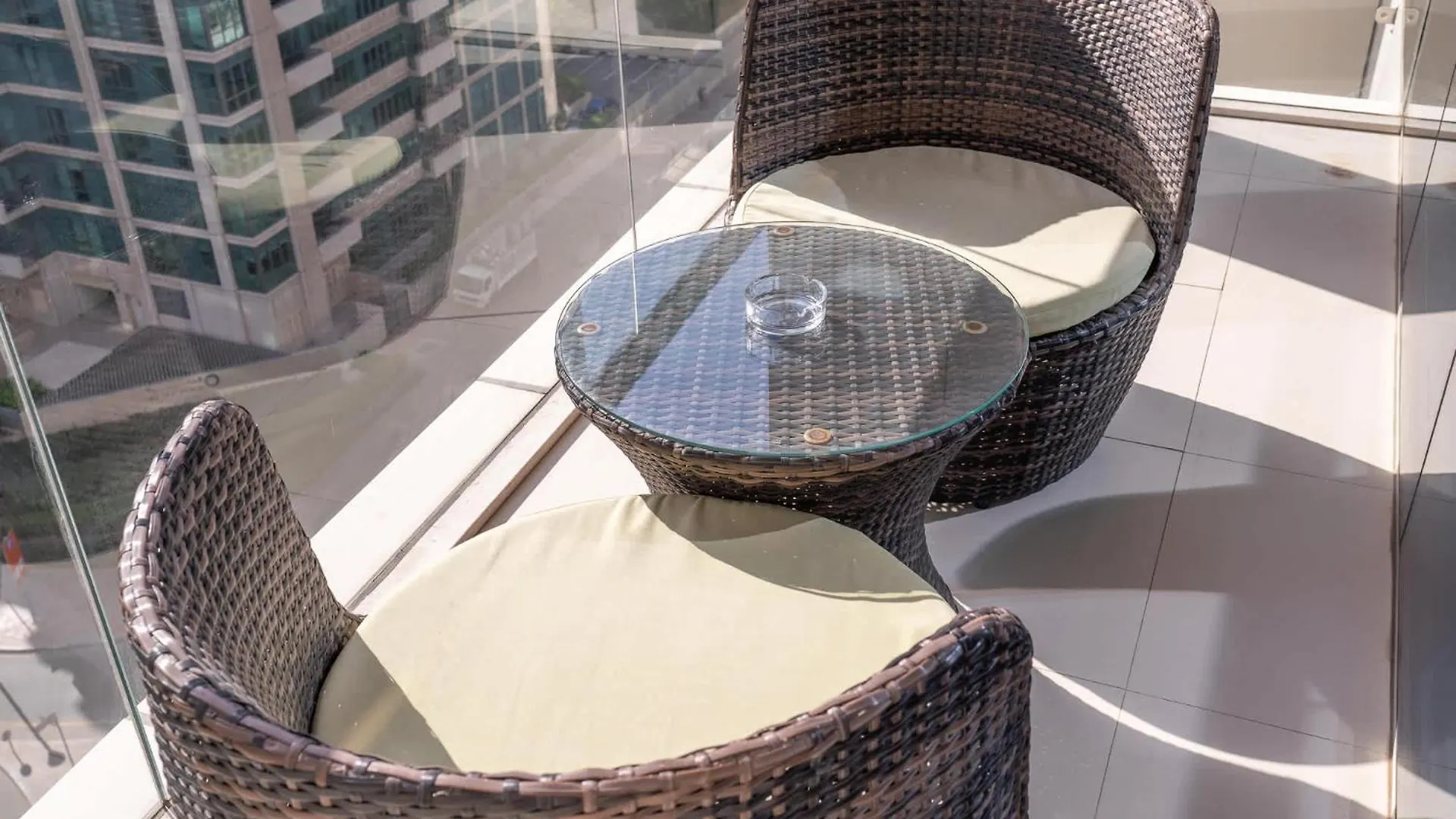 Warm 1-Bedroom Apartment At West Avenue Tower Near Marina Beach! Dubai